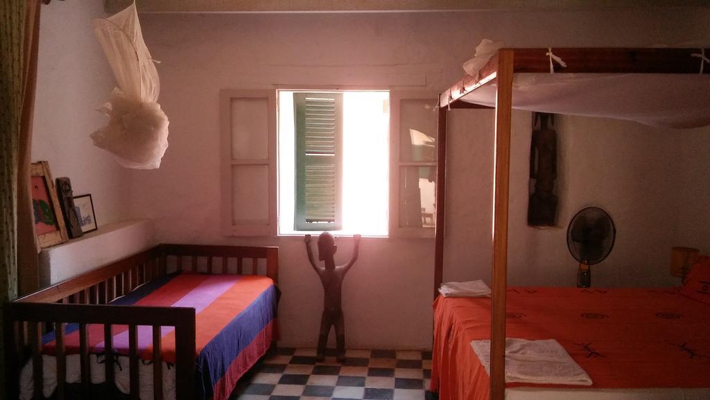 Maison Augustin Ly Gorée Dış mekan fotoğraf